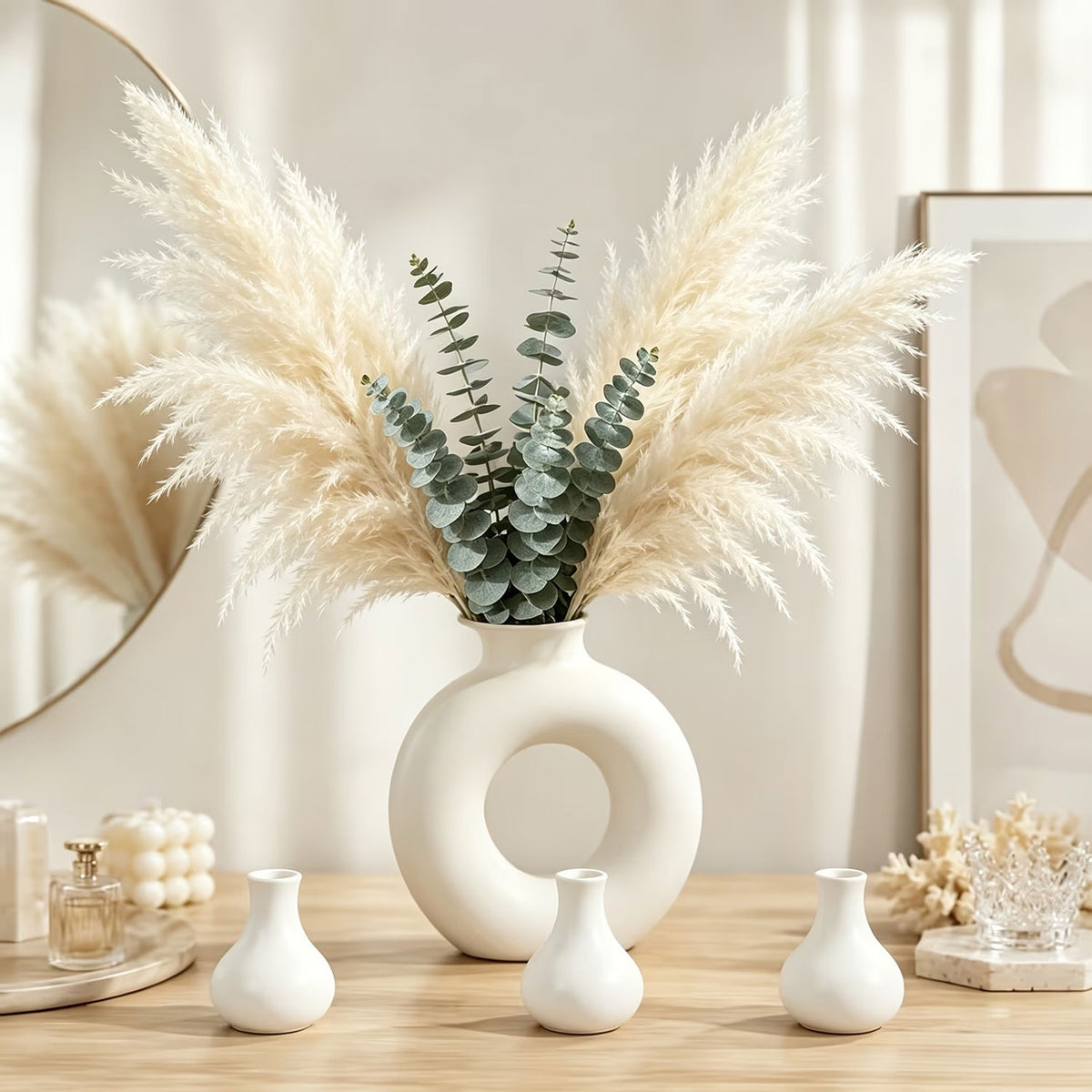 Aesthetic White Donut Vase for Tabletop Décor