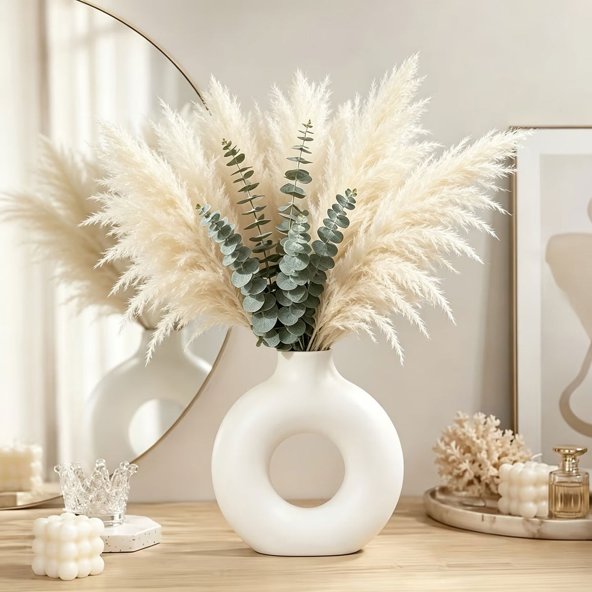 Aesthetic White Donut Vase for Tabletop Décor